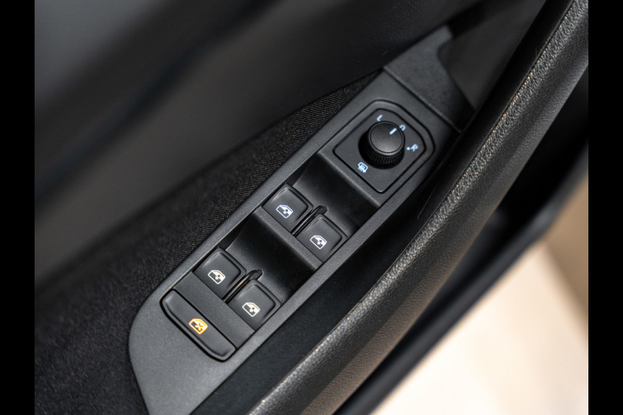 Škoda Kamiq 1.0 TSI DSG Business Edition, Apple Carplay, Android Auto, ACC, Voll Led, Camera, PDC, Volledig Onderhouden