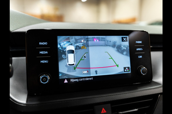 Škoda Kamiq 1.0 TSI DSG Business Edition, Apple Carplay, Android Auto, ACC, Voll Led, Camera, PDC, Volledig Onderhouden