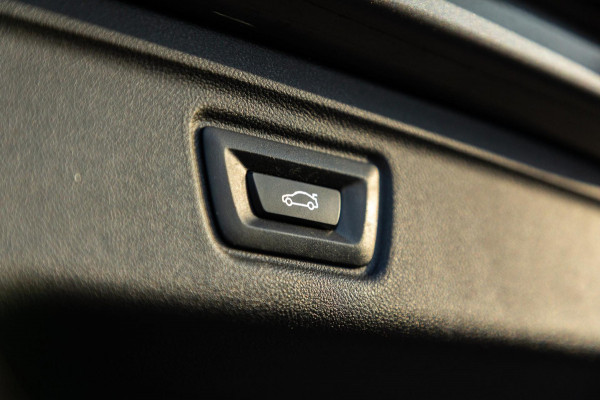 BMW 3 Serie Touring 318i High Executive Edition I NAP I Panoramadak I 1e Eigenaar I Zeer netjes I BTW