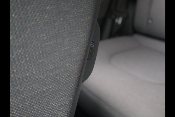 Kia EV3 Plus 58.3 kWh 204 PK + STUURVERW. | STOELVERW. | TREKHAAK | CAMERA | ADAPTIVE CRUISE