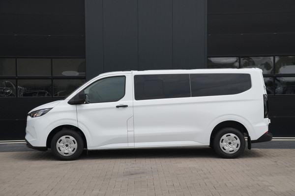 Ford Transit Custom 340 2.5 PHEV L2H1 Kombi Trend 9 zits - Carplay - Camera - Navigatie - Airco achterin - Verwarmd stuurwiel - Rijklaar