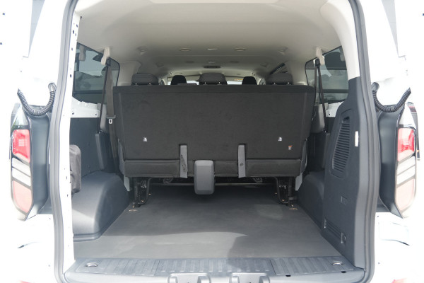 Ford Transit Custom 340 2.5 PHEV L2H1 Kombi Trend 9 zits - Carplay - Camera - Navigatie - Airco achterin - Verwarmd stuurwiel - Rijklaar