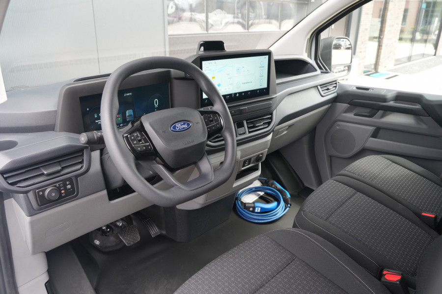 Ford Transit Custom 340 2.5 PHEV L2H1 Kombi Trend 9 zits - Carplay - Camera - Navigatie - Airco achterin - Verwarmd stuurwiel - Rijklaar