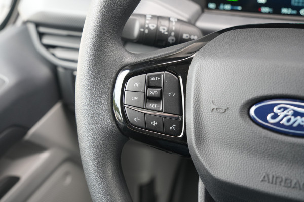 Ford Transit Custom 340 2.5 PHEV L2H1 Kombi Trend 9 zits - Carplay - Camera - Navigatie - Airco achterin - Verwarmd stuurwiel - Rijklaar