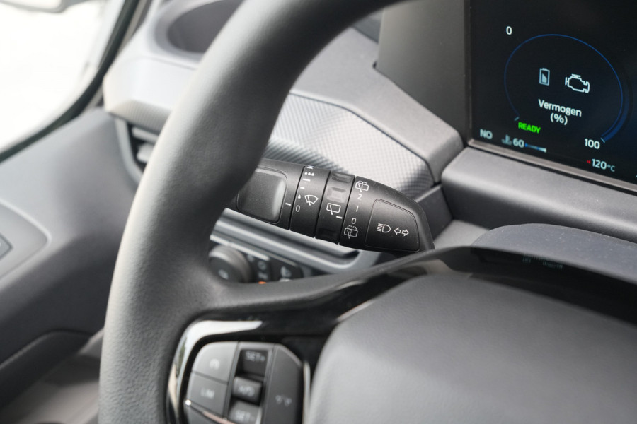 Ford Transit Custom 340 2.5 PHEV L2H1 Kombi Trend 9 zits - Carplay - Camera - Navigatie - Airco achterin - Verwarmd stuurwiel - Rijklaar