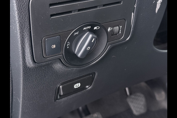 Mercedes-Benz Vito 110CDI Extra Lang 3-Persoons Camera Oprijplaat Airco Bluetooth Licht-/regensensor Betonplex Vloer Wandbetimmering Sidebars Euro 6 Origineel Nederlandse Auto
