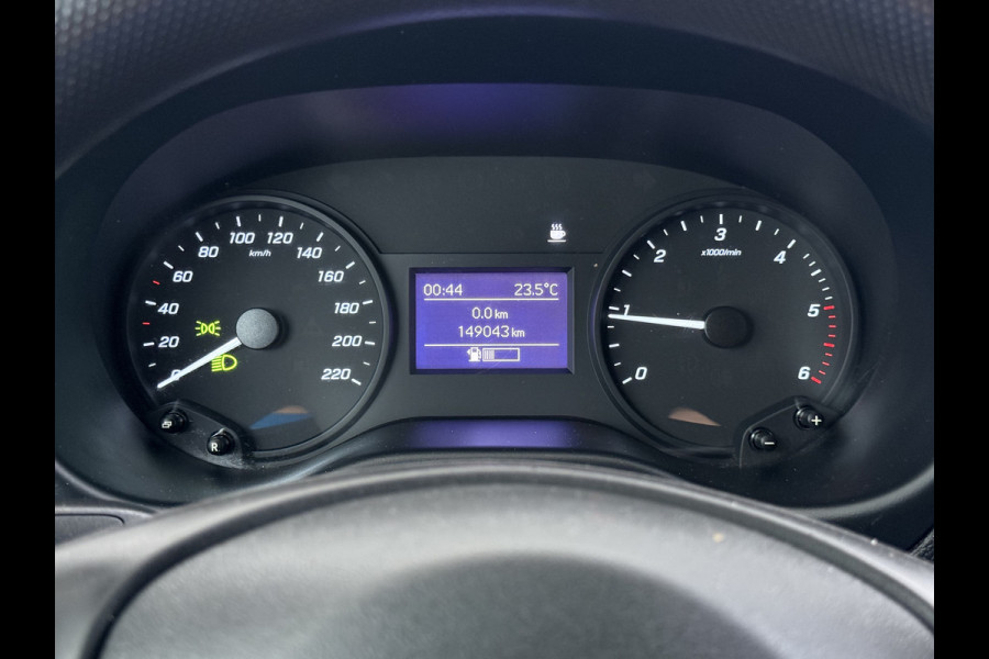 Mercedes-Benz Vito 110CDI Extra Lang 3-Persoons Camera Oprijplaat Airco Bluetooth Licht-/regensensor Betonplex Vloer Wandbetimmering Sidebars Euro 6 Origineel Nederlandse Auto