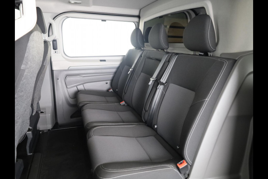 Volkswagen Transporter 2.0 TDI L2H1 30 Bulli Intro DC 170 pk Automaat | Verlengde garantie | Navigatie | Trekhaak | Parkeersensoren | Rondomzicht camera | Dubbele cabine |