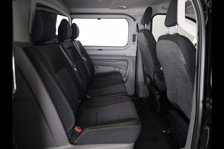 Volkswagen Transporter 2.0 TDI L2H1 30 Bulli Intro DC 170 pk Automaat | Verlengde garantie | Navigatie | Trekhaak | Parkeersensoren | Rondomzicht camera | Dubbele cabine |