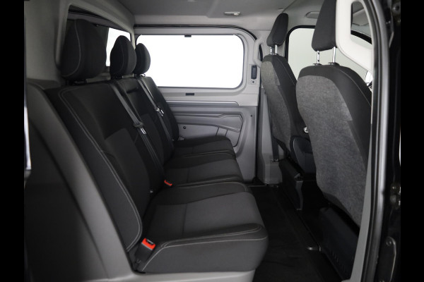 Volkswagen Transporter 2.0 TDI L2H1 30 Bulli Intro DC 170 pk Automaat | Verlengde garantie | Navigatie | Trekhaak | Parkeersensoren | Rondomzicht camera | Dubbele cabine |