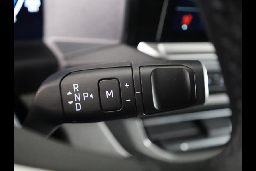Volkswagen Transporter 2.0 TDI L2H1 30 Bulli Intro DC 170 pk Automaat | Verlengde garantie | Navigatie | Trekhaak | Parkeersensoren | Rondomzicht camera | Dubbele cabine |