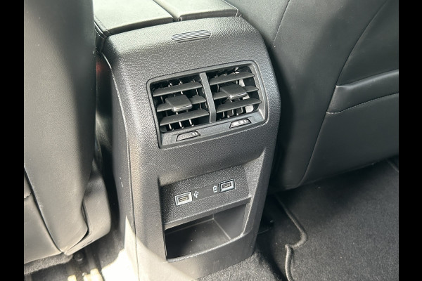 Peugeot 308 SW BWJ 2022 | 1.2PT 131PK Allure Pack Business | CLIMA | CARPLAY | NAVI | PRIVACY GLASS | NAVI | AD CRUISE | PDC | LEDER/STOF SPORTSTOELEN |