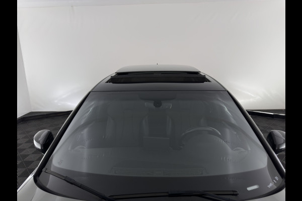Audi A3 Sportback 35 TFSI S edition Aut. *PANO | LEATHER-FABRIC | DIGI-COCKPIT | NAVI-FULLMAP | HEATED-SPORTSEATS | PRIVACY-GLASS | ECC | PDC | CRUISE | 18''ALU*