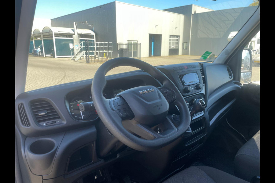 Iveco Daily 3.0 35C 16 BAKWAGEN MET LAADKLEP > BPM VRIJ! Meubelbak met laadklep / Bakwagen + klep