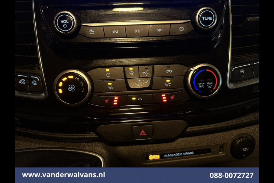 Ford Transit Custom 2.0 TDCI 130pk L2H1 Euro6 Airco | Navigatie | Apple Carplay | LED | Cruisecontrol | 2800kg Trekhaak Android Auto, Verwarmde voorruit, Stoelverwarming, Parkeersensoren, Bijrijdersbank