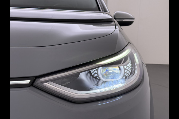 Volkswagen ID.3 First Plus 62kWh Trekhaak Adap.Cruise SOH 93% Camera Stoel+Stuurverwarming Navi-Pro Apple Carplay Android Auto Pdc Keyless advanced Matrix-Led Privacy Glas Lmv DAB Lmv 19" Isofix 1e Eigenaar Origineel Nederlandse Auto