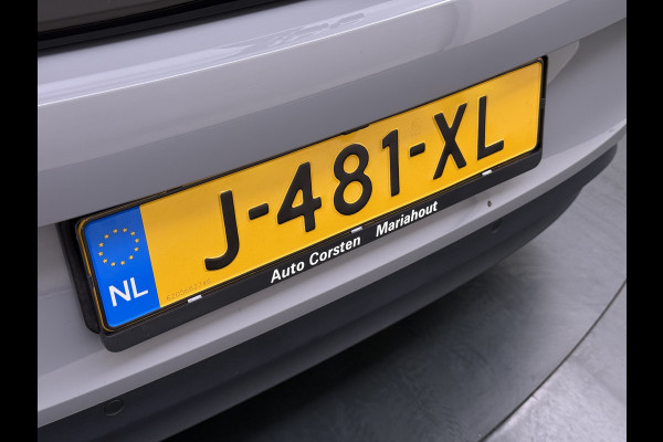 Volkswagen ID.3 First Plus 62kWh Trekhaak Adap.Cruise SOH 93% Camera Stoel+Stuurverwarming Navi-Pro Apple Carplay Android Auto Pdc Keyless advanced Matrix-Led Privacy Glas Lmv DAB Lmv 19" Isofix 1e Eigenaar Origineel Nederlandse Auto