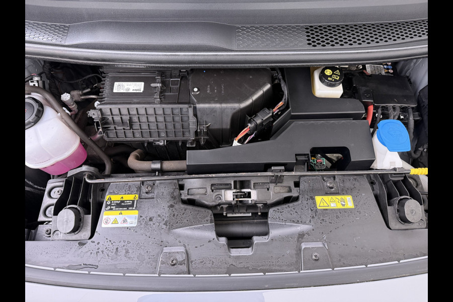 Volkswagen ID.3 First Plus 62kWh Trekhaak Adap.Cruise SOH 93% Camera Stoel+Stuurverwarming Navi-Pro Apple Carplay Android Auto Pdc Keyless advanced Matrix-Led Privacy Glas Lmv DAB Lmv 19" Isofix 1e Eigenaar Origineel Nederlandse Auto