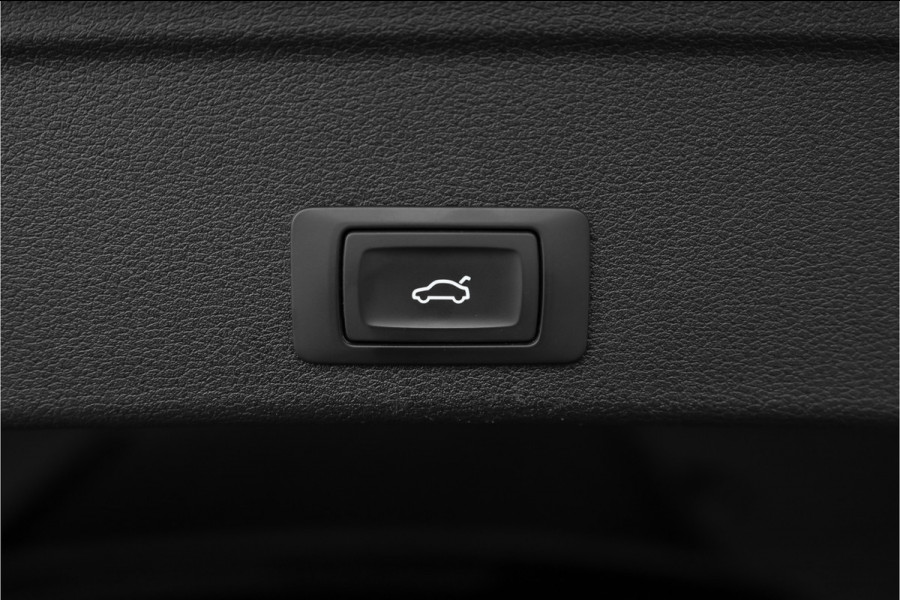 Audi A4 Avant 2.0 TFSI MHEV Automaat Leder/Alcantara CarPlay 19"