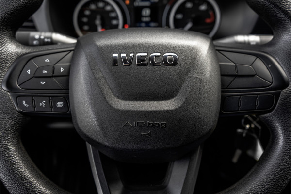 Iveco Daily **35S16V 2.3 L4H2 | Euro 6 | 157 PK | Airco | Camera | 3500 KG Trekgewicht | MF Stuur | 3-Persoons**