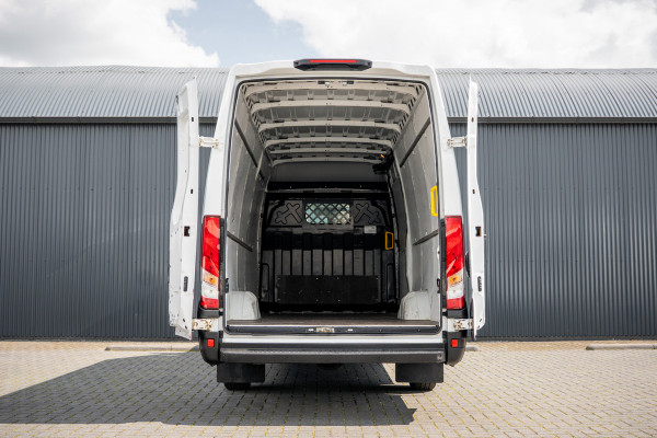 Iveco Daily 35S16 | L4H2 | 157 PK | 3-Zits | Airco | Parkeersensoren