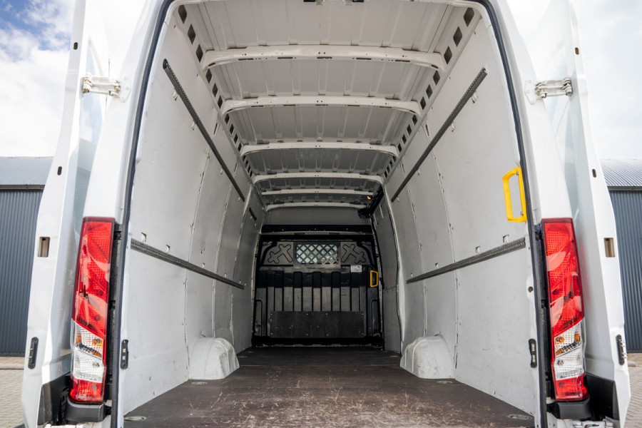 Iveco Daily 35S16 | L4H2 | 157 PK | 3-Zits | Airco | Parkeersensoren