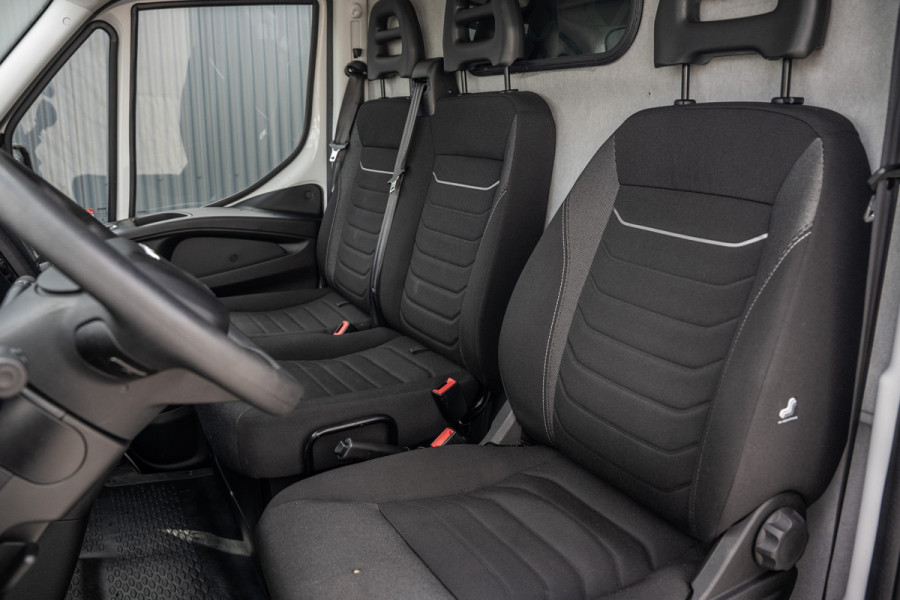 Iveco Daily 35S16 | L4H2 | 157 PK | 3-Zits | Airco | Parkeersensoren