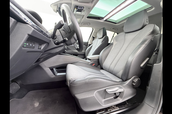 Škoda ENYAQ iV 80 Warmtepomp Panoramadak Adap.Cruise 3-Zone Ecc Camera Stoel+Stuurverwarming Draadloze telefoonlader Elek.Achterklep Keyless Matrix Led File assistent Lmv 20"