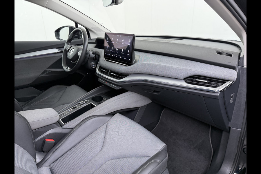 Škoda ENYAQ iV 80 Warmtepomp Panoramadak Adap.Cruise 3-Zone Ecc Camera Stoel+Stuurverwarming Draadloze telefoonlader Elek.Achterklep Keyless Matrix Led File assistent Lmv 20"