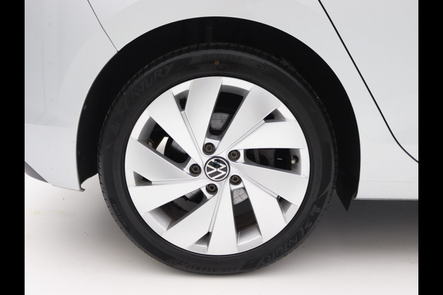 Volkswagen Golf 1.5 eTSI Style ACC, Led, Massage, Trekhaak