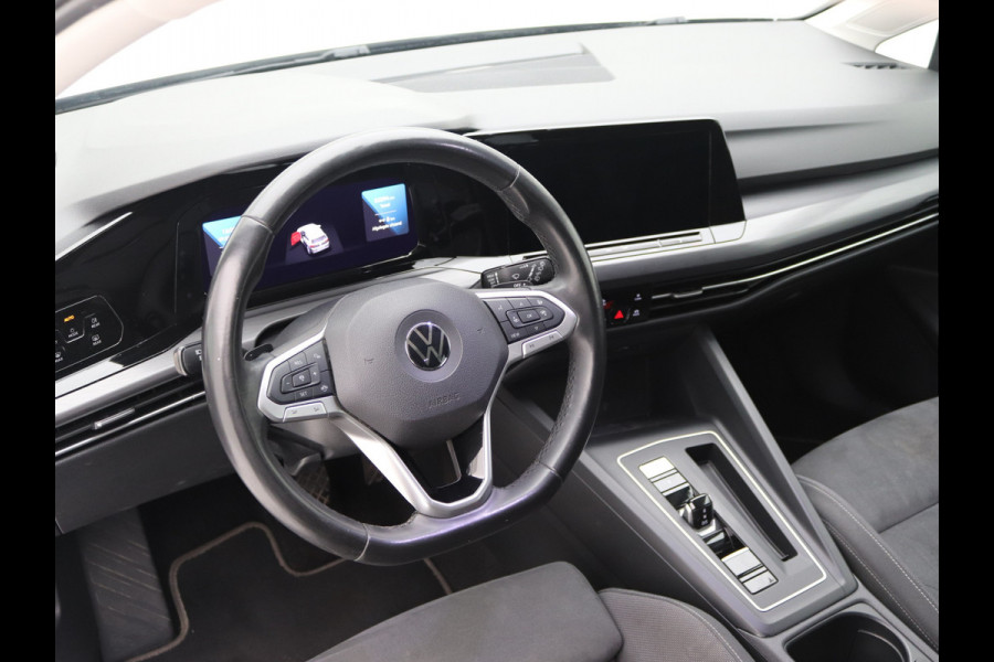 Volkswagen Golf 1.5 eTSI Style ACC, Led, Massage, Trekhaak