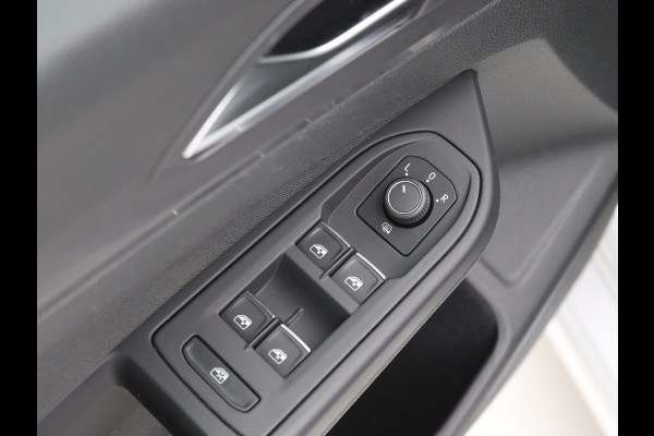 Volkswagen Golf 1.5 eTSI Style ACC, Led, Massage, Trekhaak