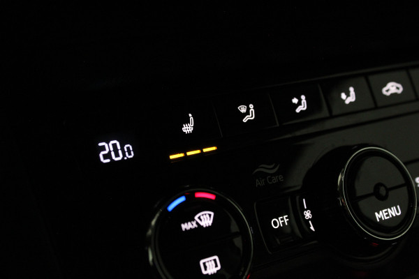 Škoda Karoq 1.5 TSI ACT Style > Camera/Trekhaak/Stoelverwarming/18 inch...