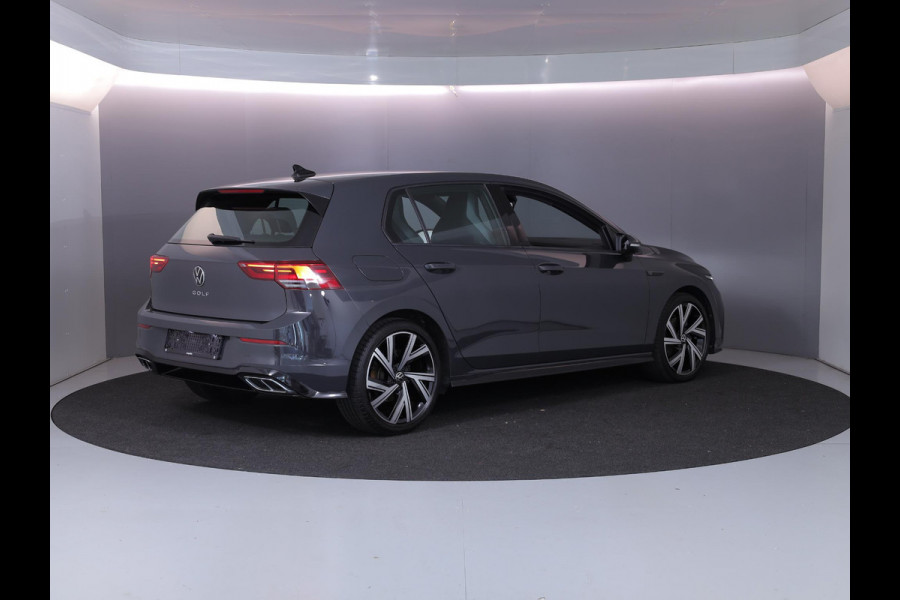 Volkswagen Golf 1.5 TSI R-Line 130 pk | Navigatie via App | Parkeersensoren | Autom. airco | LED koplampen | Apple Carplay/Android Auto | R-Line |