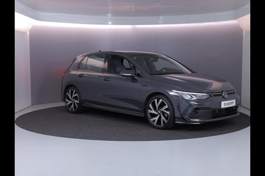 Volkswagen Golf 1.5 TSI R-Line 130 pk | Navigatie via App | Parkeersensoren | Autom. airco | LED koplampen | Apple Carplay/Android Auto | R-Line |