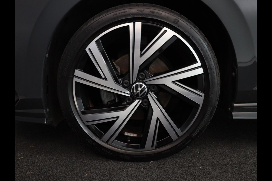 Volkswagen Golf 1.5 TSI R-Line 130 pk | Navigatie via App | Parkeersensoren | Autom. airco | LED koplampen | Apple Carplay/Android Auto | R-Line |