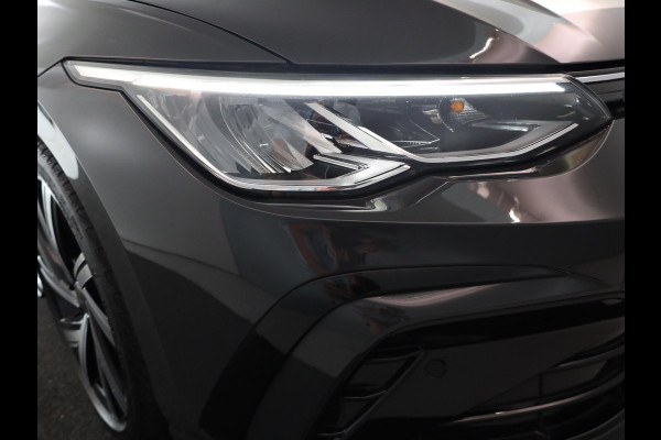 Volkswagen Golf 1.5 TSI R-Line 130 pk | Navigatie via App | Parkeersensoren | Autom. airco | LED koplampen | Apple Carplay/Android Auto | R-Line |