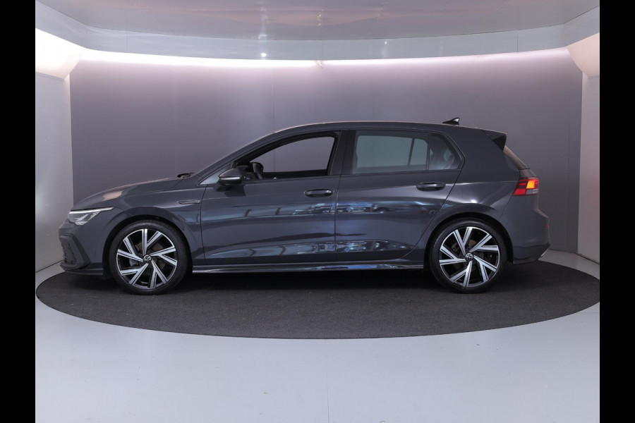Volkswagen Golf 1.5 TSI R-Line 130 pk | Navigatie via App | Parkeersensoren | Autom. airco | LED koplampen | Apple Carplay/Android Auto | R-Line |