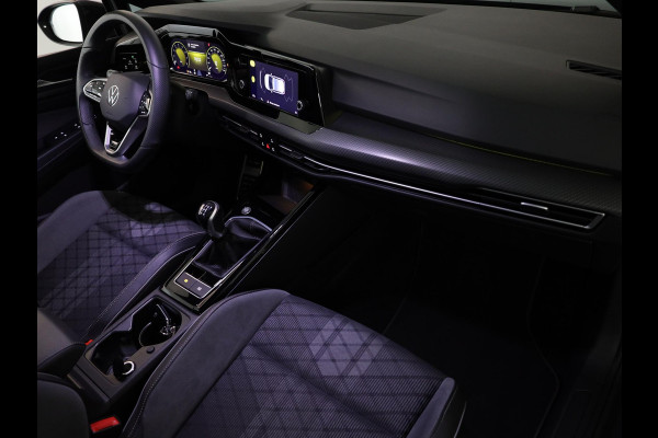 Volkswagen Golf 1.5 TSI R-Line 130 pk | Navigatie via App | Parkeersensoren | Autom. airco | LED koplampen | Apple Carplay/Android Auto | R-Line |