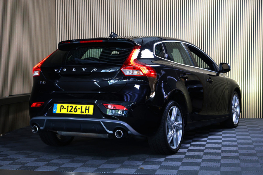 Volvo V40 2.0 T5 R-Design AVM NAVI CLIMA CRUISE PDC STOELVERWARMING "18