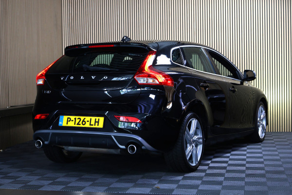 Volvo V40 2.0 T5 R-Design AVM NAVI CLIMA CRUISE PDC STOELVERWARMING "18