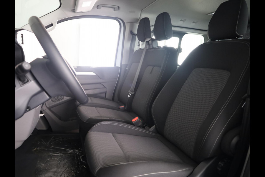 Volkswagen e-Transporter Dubbele cabine 34 L2H1 Style 64 kWh DC 218 pk | Navigatie | Warmtepomp | Parkeersensoren | Achteruitrijcamera | Adaptieve cruise control |