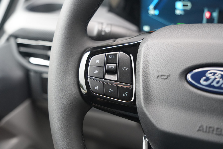 Ford E-Transit Custom 340 L2H1 Limited 71 kWh 218pk - 1+1 stoel - Stoelverwarming - Carplay - Camera - LED - Rijklaar