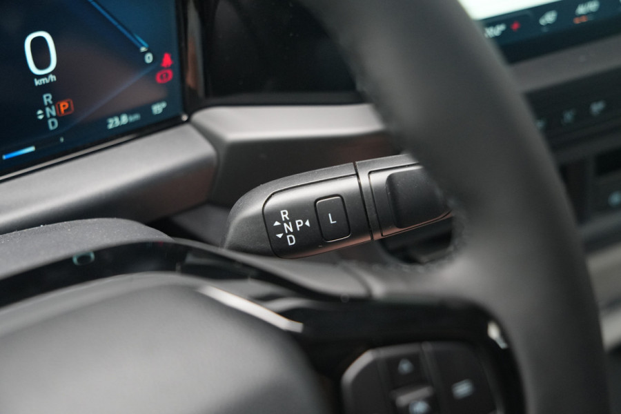 Ford E-Transit Custom 340 L2H1 Limited 71 kWh 218pk - 1+1 stoel - Stoelverwarming - Carplay - Camera - LED - Rijklaar