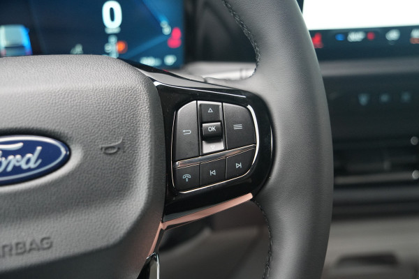 Ford E-Transit Custom 340 L2H1 Limited 71 kWh 218pk - 1+1 stoel - Stoelverwarming - Carplay - Camera - LED - Rijklaar