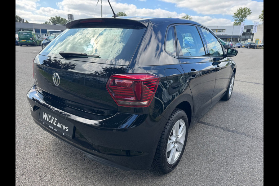 Volkswagen Polo 1.0 MPI Comfortline Business PDC Airco