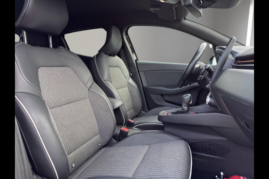 Renault Clio 1.3 TCe R.S. Line Automaat | 360 Camera | Stuur/Stoel Verwarming | Carplay | Airco (auto) |