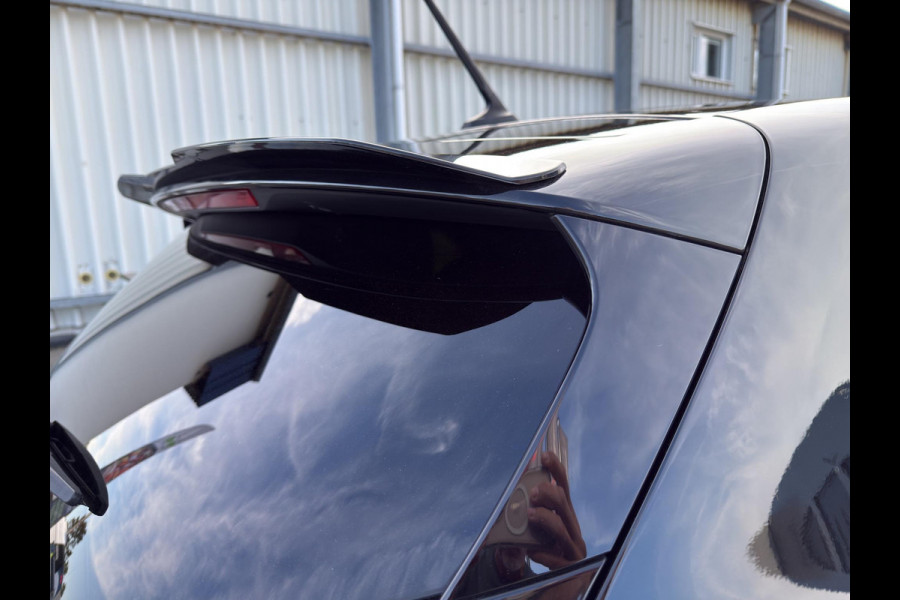 Renault Clio 1.3 TCe R.S. Line Automaat | 360 Camera | Stuur/Stoel Verwarming | Carplay | Airco (auto) |