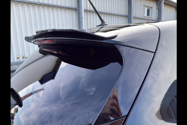 Renault Clio 1.3 TCe R.S. Line Automaat | 360 Camera | Stuur/Stoel Verwarming | Carplay | Airco (auto) |