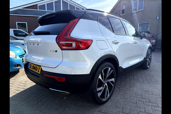 Volvo XC40 2.0 T5 AWD R-Design Intro Edition 20''Lmv, Panoramadak, Trekhaak